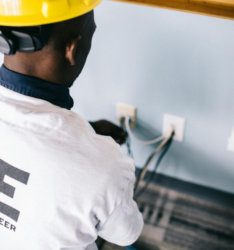 pexels-field-engineer-147254-442160